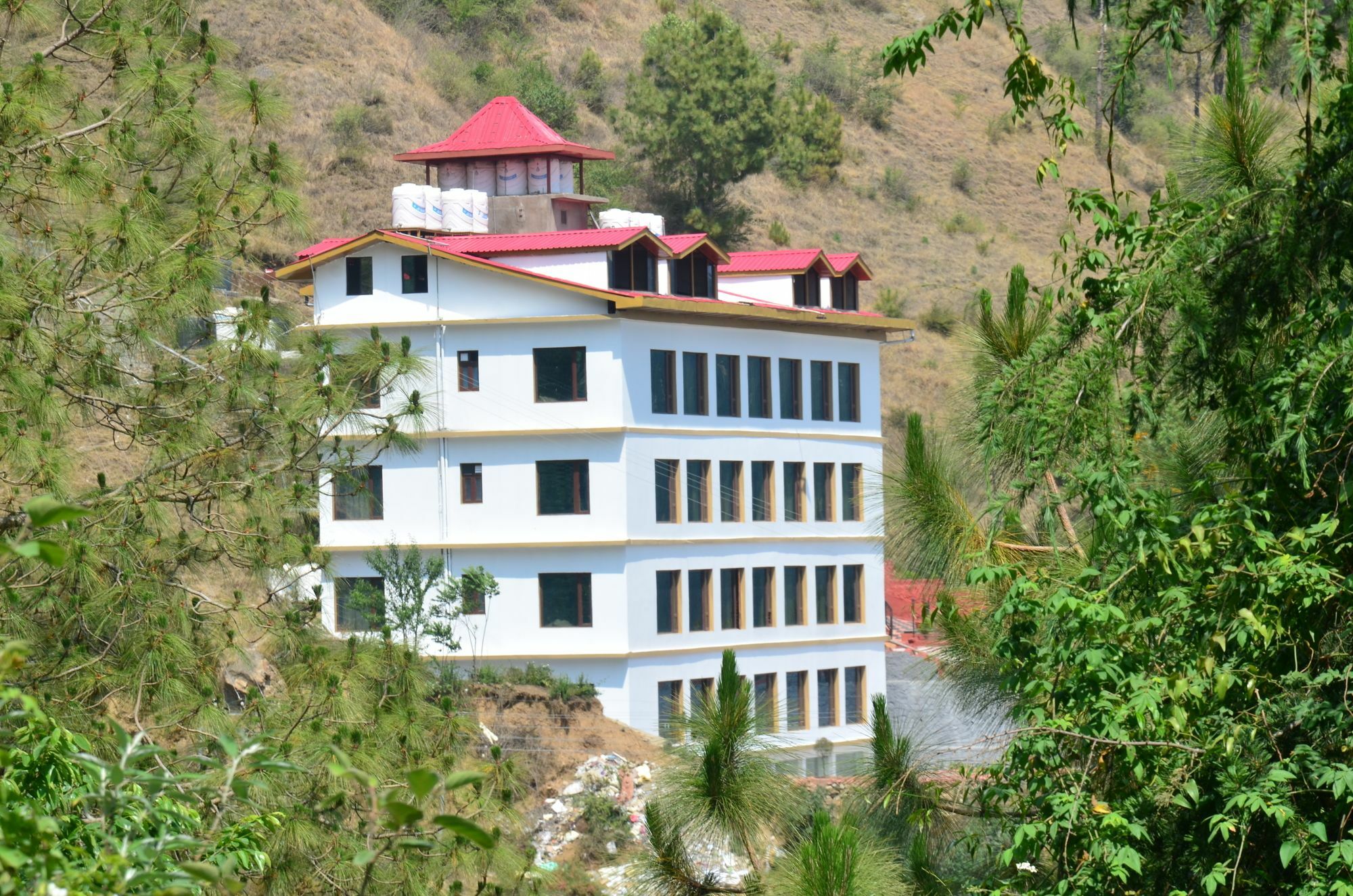 Jade Vine Resort Шимла Екстериор снимка